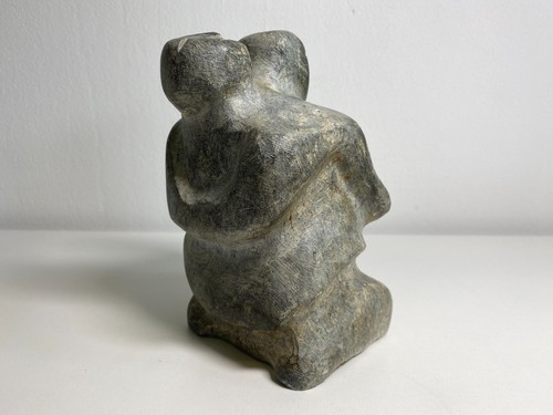 LUKE ANOWTALIK Inuit Mother and Child Inuk Eskimo Figur Kunst Basalt Stein 16cm - Bild 4 von 8