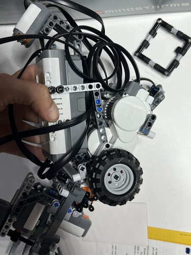 LEGO- MINDSTORMS NXT- 8527- COMPLETE- NO CD-ROM- SET AS IS- SHOWN - Picture 6 of 12