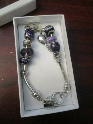 Ladies Purple Bead Bracelet Charm Bracelet (NEW)