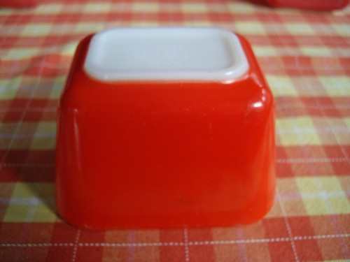 Tarro de refrigerador rojo pequeño vintage PYREX 501 ~ U-ELIGE ~ - Imagen 12 de 31