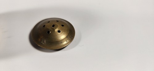 VINTAGE SOLID BRASS SALT SHAKER INCENSE BURNER - Picture 8 of 9