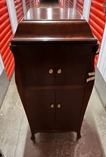 RCA VICTOR VICTROLA TALKING  MACHINE  1900 - VV-100 47470  + Many 78 RPM RECORDS