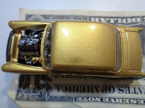 HOT WHEELS 1955 CHEVROLET GASSER, METALLIC GOLD 1/64 SCALE, MINT 5-91-1-5 - Bild 9 von 12