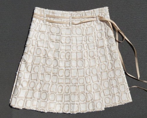 HOLT RENFREW Canada Ivory Beige Jacquard Pleated A Line Skirt US sz XS 0 Career - Picture 3 of 7