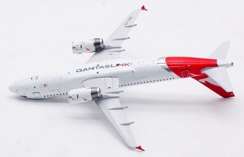 1:200 IF200 QantasLink Airbus A320-200 VH-VQR w/Stand - Picture 12 of 14