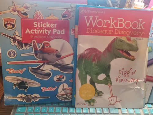 Lot of 4 kids workbook Math, Maps of the USA, Dinosaur Discovery, Sticker art - Picture 2 of 23