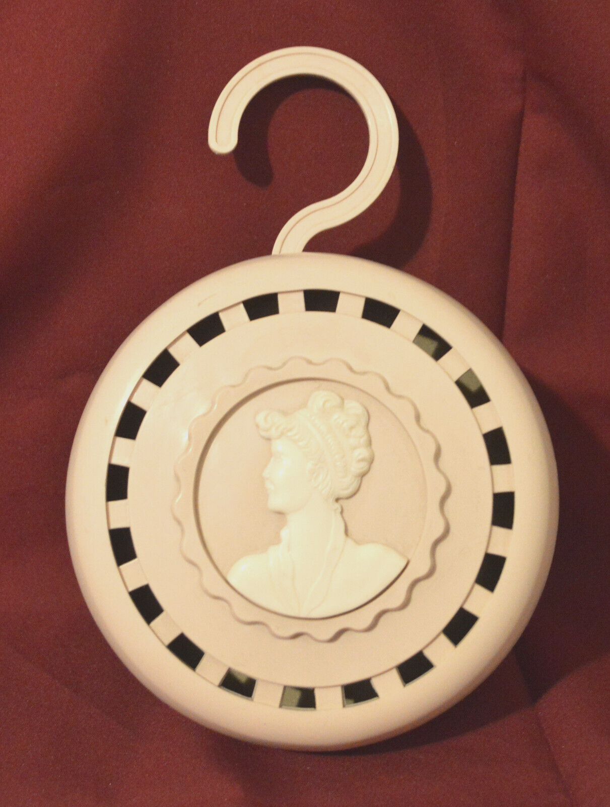 Picture 1 of 2