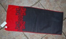 Women's Gap Red Gray Snowflake Winter Scarf New With Tags