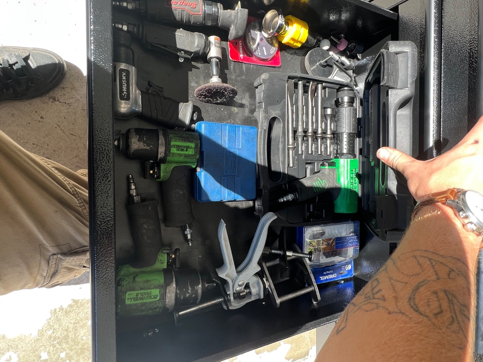 Matco 4S Triple Bank tool box with tools. SnapOn, Matco, Cornwell, Mac