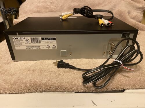 ORION VR313 VCR / VHS Player Recorder W/ Audio Cables, Works ! - Picture 4 of 5
