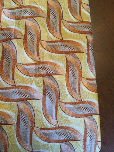 Cravatta Jos A Bank in seta nuova senza etichette design oro giallo grigio tessuto a cesto - Foto 3 di 5