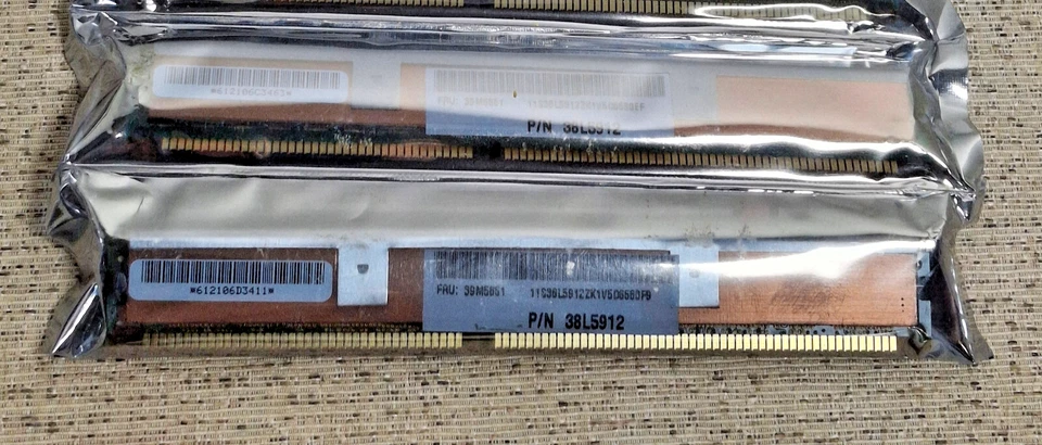 Netlist IBM 4GB RAM Kit/ 2X 2GB/ DDR RDIMM/PC3200R/0217-91B255CIB-200611/400MHZ - Image 2 of 4