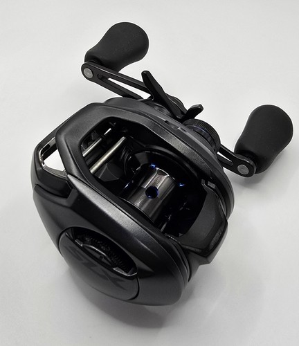 Shimano SLX mgl 70 HG Baitcast Reel Right Hand from Japan - Picture 13 of 16