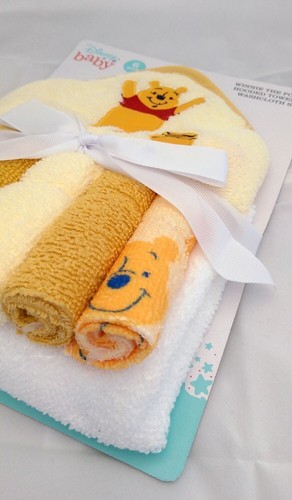 DISNEY WINNIE THE POOH Baby Infant 6 PC Hooded Towel w Washcloth Gift Set NEW - Picture 6 of 7
