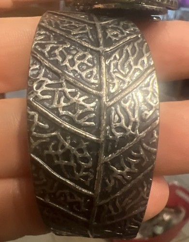 Vintage silberfarben Käfer Käfer Insekt auf Blatt aufklappbar Klemme Armreif Armband 7,5" - Bild 8 von 10