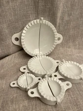 Dough Presses calzones fruit pies perogies dumplings Crepes & more 5pc Gadgets