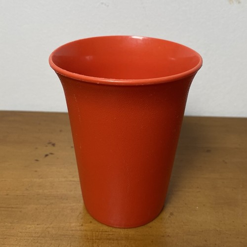 Vintage Tupperware Replacement Small Kids Cup 109-42 Red Orange - Picture 1 of 4