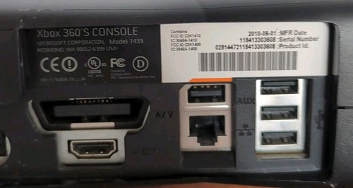 Xbox 360 S Slim Nera (Modello 1439) Console solo 4GB testata e funzionante - Foto 5 di 10