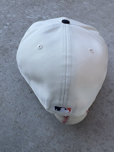 Cappello aderente Houston Astros 59FIFTY 7 3/4 panna nero toppa 45° anniversario - Foto 4 di 5