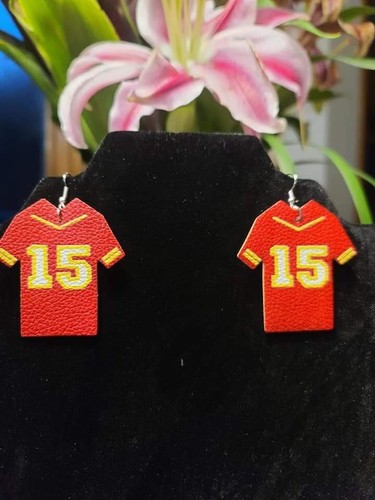 Kansas City Chief's Earrings Bundle - Picture 2 of 7