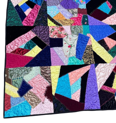 Crazy Quilt handgefertigt von The Valley Assembly Quilters Spokane Washington 42"x 72" - Bild 2 von 7