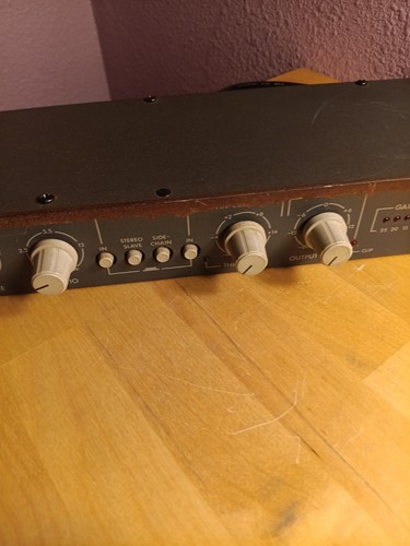 vintage Symetrix 501 Compressor-Limiter 1U rack-mount USA - Picture 4 of 18