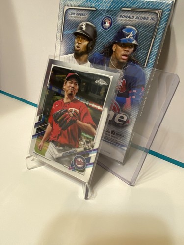 Kenta Maeda /P 2021 Topps HoLo Chrome -⚾️ - Picture 3 of 4