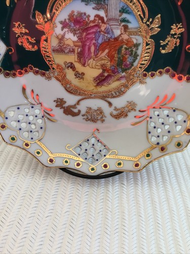 ANTICO PIATTO DECORATIVO LIMOGE DIPINTO A MANO DORATO VERDE E BIANCO BORDI SMERLATI - Foto 7 di 12