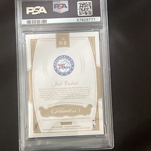 2017-18 Flawless Excellence Signatures Green 2/5 Joel Embiid #ES-JE Auto PSA 8 - Picture 3 of 3