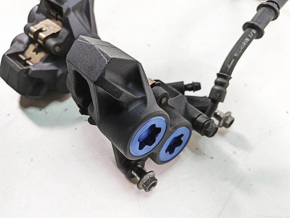 Pinza de freno delantera Yamaha FZ1 FZS1000 2002 Fazer + juego de línea 5DM-2580T-00-00 Foto 3 de 4