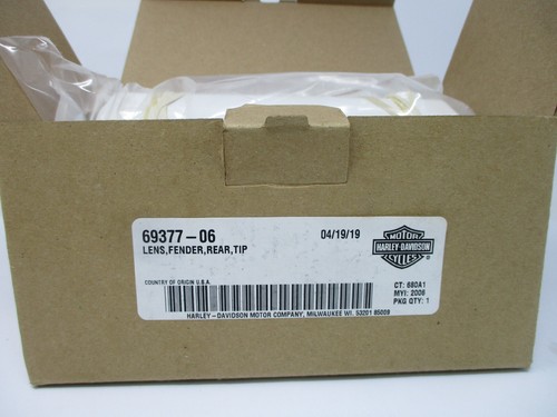 NOS NO LED! Harley 2006-2008 FLHX Street Glide Bar Rear Fender Lens 69377-06 - Picture 3 of 6