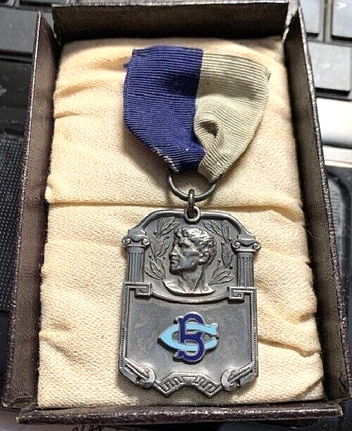 Picture 4 of 12