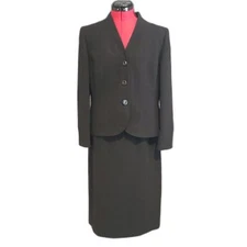 Suit Studio Skirt Suit Women Petite Size 12P Black 2-Piece Blazer and Skirt Set