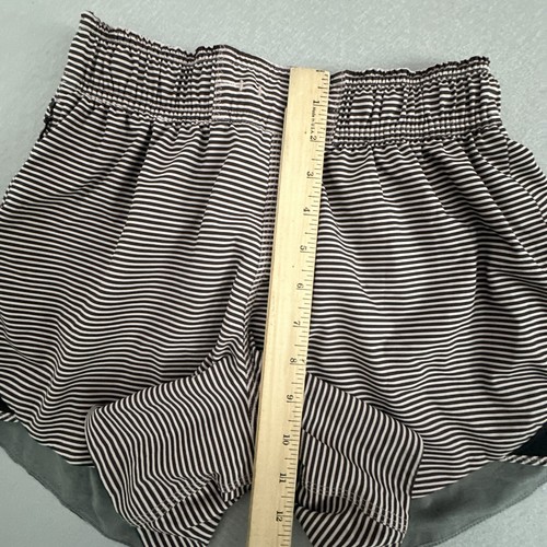 Lululemon Shorts Womens 4 Go The Distance Reversible Stripped Running Stretch - Picture 11 of 12