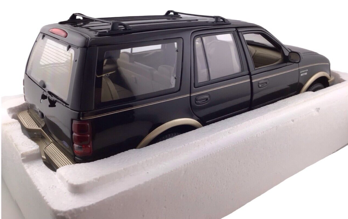 UT Models FORD Expedition EDDIE BAUER Die-Cast 1:18 Scale Black