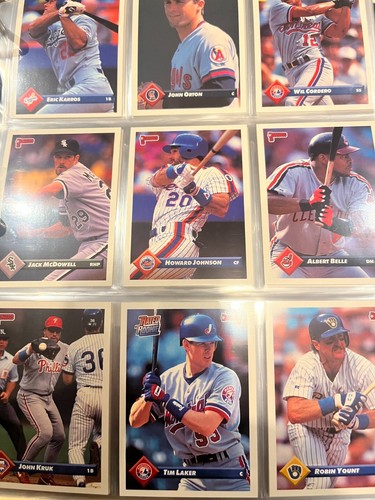 1993 Donruss Baseball Complete Set – Series 1 & 2 – 792 Cards in Binder