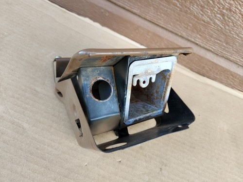 1975 76 1977 1978 Chevrolet Nova Buick Skylark Olds Omega Ash Tray Door Housing - Picture 9 of 9