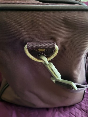 Vintage American Tourister Maroon Duffle Bag Travel Bag W /Strap 22” x 14”x8" - Picture 18 of 22