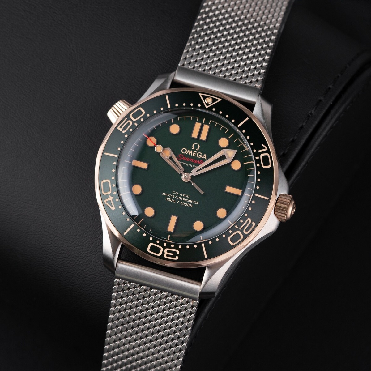Omega Seamaster Titanium 120m Day Date Omega Seamaster Diver Green