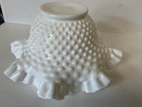 Fenton Hobnail Milk Glass Double Crimped Ruffled Rim Round Bowl 9 1/2" - Vintage - Picture 4 of 7