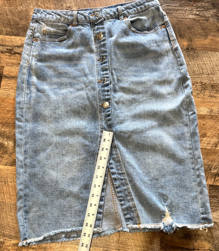 Wild Fable Women's Size 4 Blue Jean Button Fly Distressed Fringe Edge Skirt NWT - Picture 2 of 7