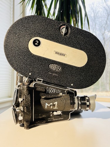 ARRI Arriflex 16mm 16M Camera Kit - 4 Mags, Crystal Sync Time Lapse Motors 16SR