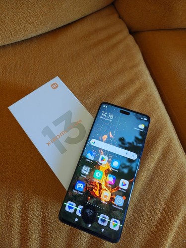Smartphone Xiaomi 13 Lite Nero 8GB RAM Usato (Leggere Descrizione Grazie!)