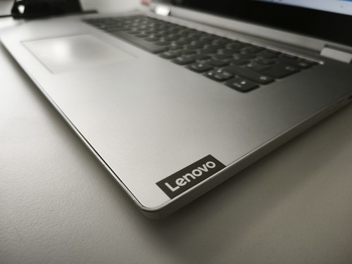 Lenovo 15,6" Touchscreen 2-in-1 – Intel i5-1035G1 8GB RAM, 512GB SSD + 2TB HDD - Bild 7 von 24