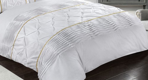 Luxury Eleanor Laced Pintuck Diamond Duvet Quilt Cover Set With Pillowcases - Picture 7 of 17