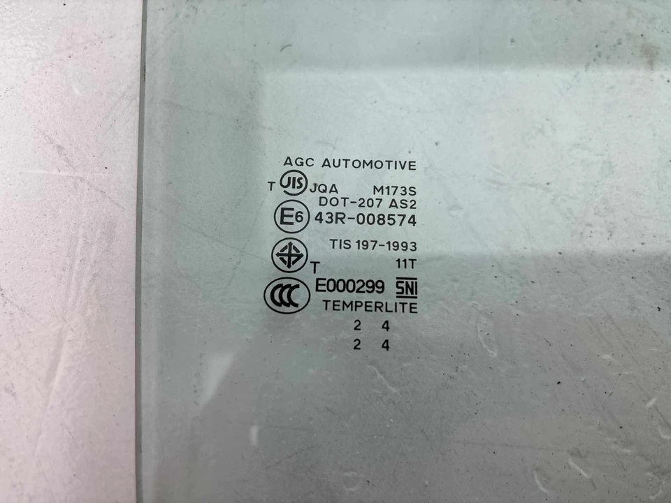 Ventana de vidrio puerta lateral pasajero trasero Mitsubishi Mirage G4 17-24 OEM Foto 2 de 4