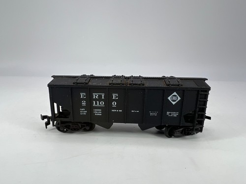 Life-Like #21100 HO Scale Erie Covered Hopper Good Condition
