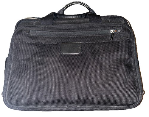 Briggs & Riley Travelware Laptop Bag 15"x 12" Cabin Black Carry-on KBC101-4 Ret. - 第 1/16 張圖片