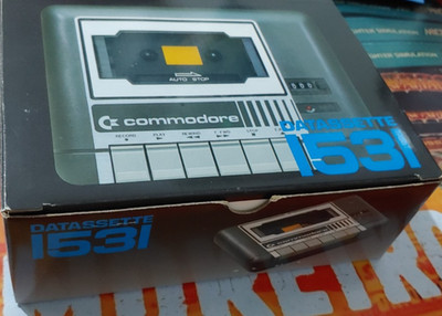 Commodore Plus +4/ C 16 Datasette 1531 (Tapedrive, Tape, Manual) works OVP NEW?