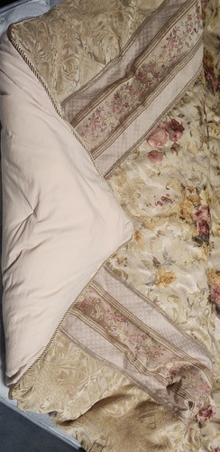 Edredón y falda de cama floral Croscill Home REINA - Imagen 5 de 11
